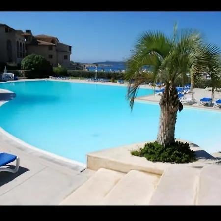Appartement Les rivages de Coudouliere - bord de mer à Six-Fours-les-Plages Extérieur photo